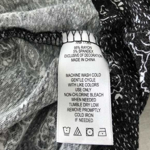 Two set of Ellen Tracy Sleepwear, size S - Picture 4 of 8